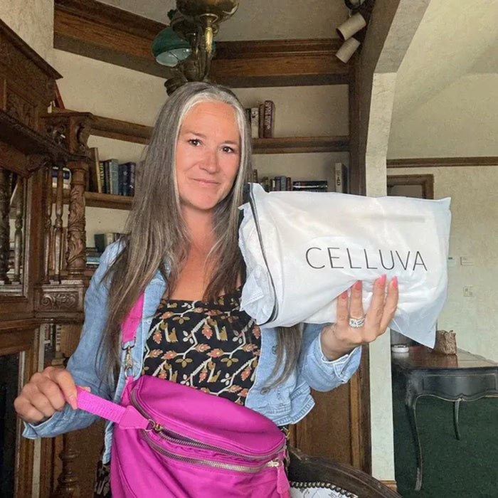 Une cliente Celluva avec son sac
